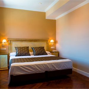 Habitación con Cama King